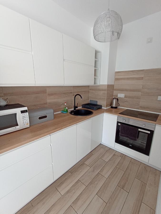 Apartament Na Kruczej Lubiń エクステリア 写真