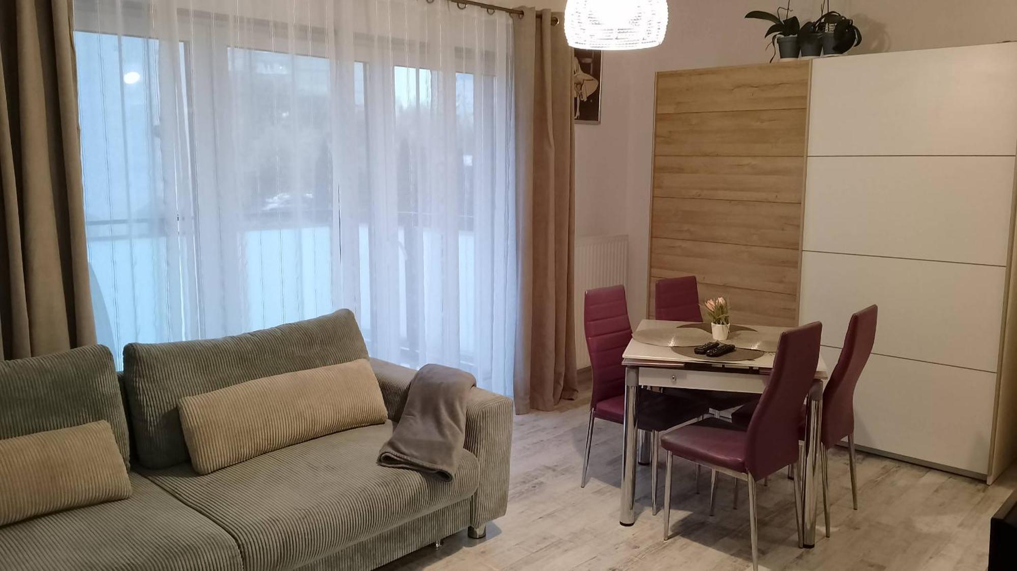 Apartament Na Kruczej Lubiń エクステリア 写真